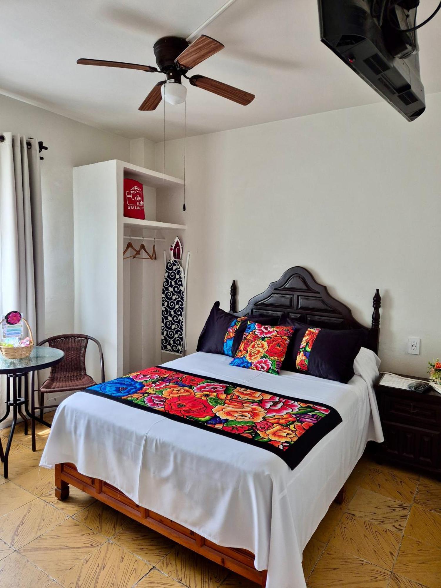 Hotel Catalina Orizaba  Kültér fotó