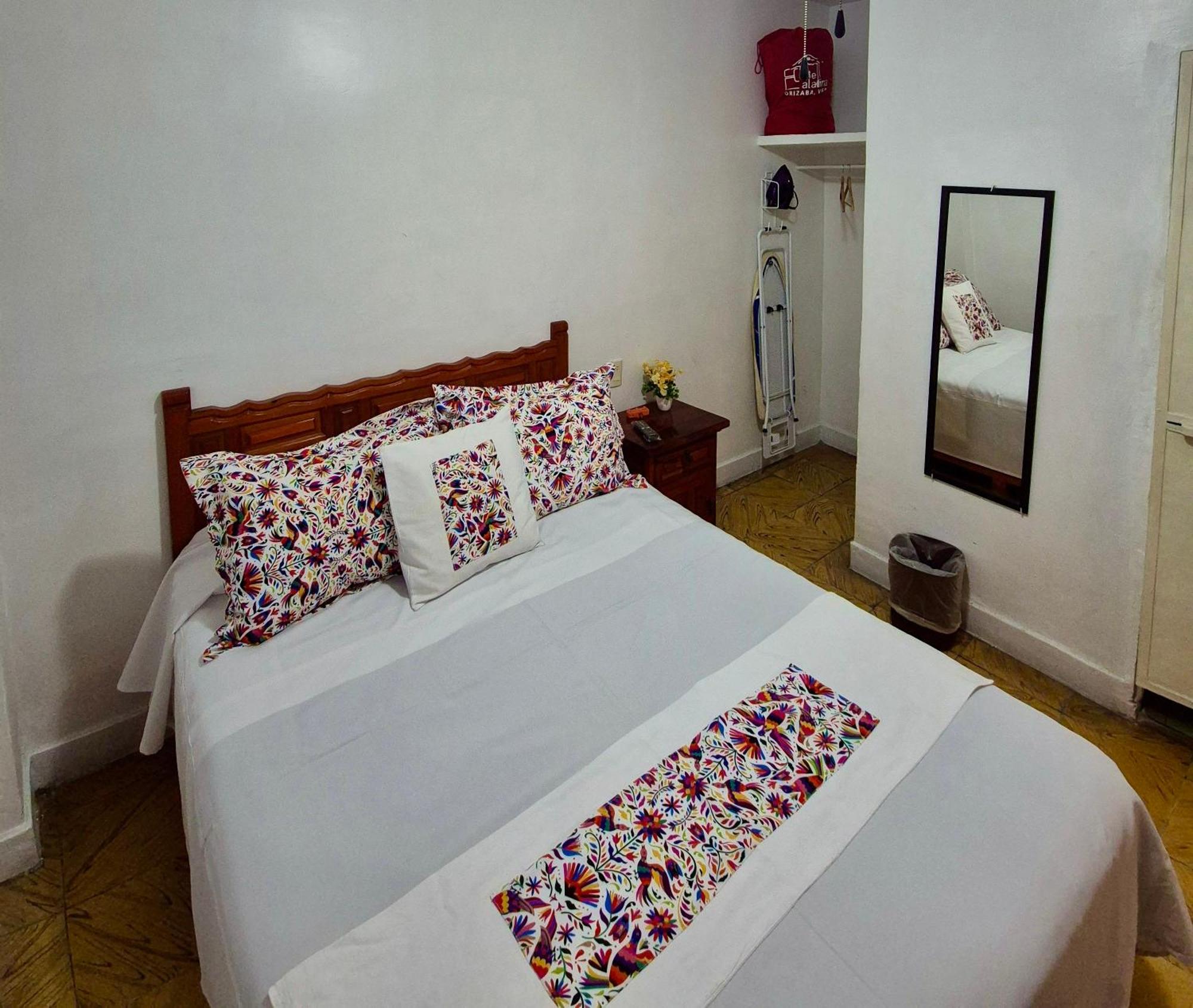 Hotel Catalina Orizaba  Kültér fotó